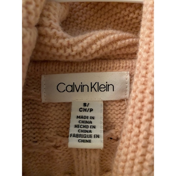 Cable Knit Sweater - Picture 3 of 7